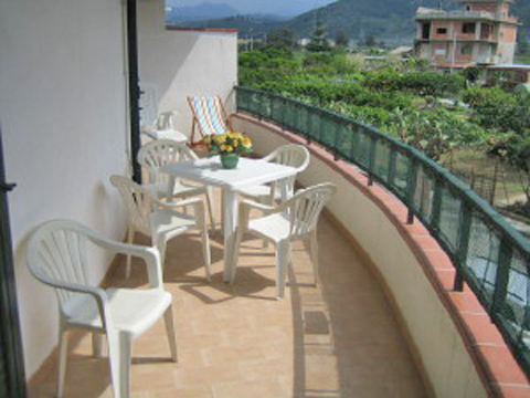 Antonio_Oliveri_10_Balkon