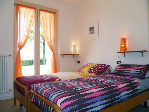 Giardino_Secondo_Colico_40_Doppelbett-Schlafzimmer