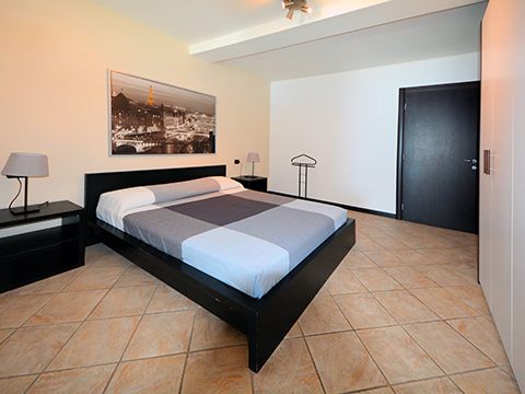Larianella_Vercana_40_Doppelbett-Schlafzimmer