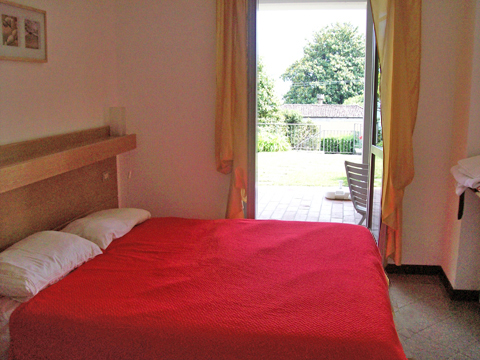 Le_Magnolie_Secondo_Domaso_40_Doppelbett-Schlafzimmer