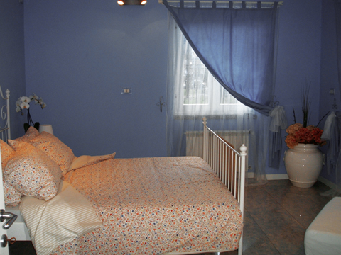 Maddalena_Gravedona_40_Doppelbett-Schlafzimmer