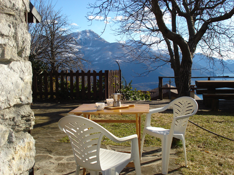 Nino_Naro-Gravedona_20_Garten