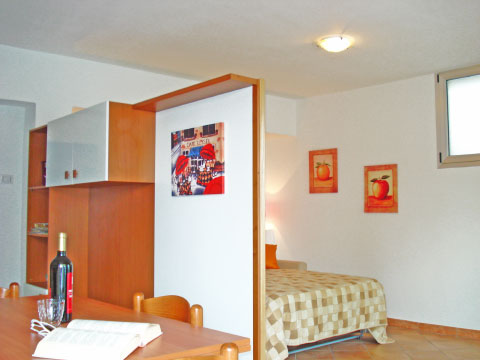 Riva_Gera_Lario_30_Wohnraum