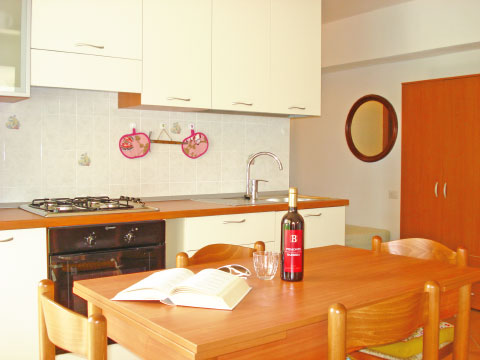 Riva_Gera_Lario_35_Kueche