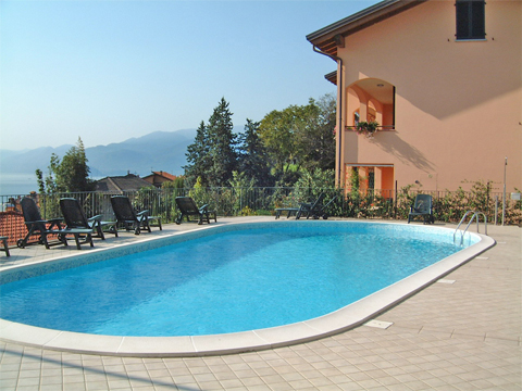 Romina_Santa_Maria_15_Pool
