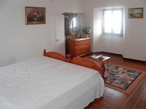 Stefania_Dongo_40_Doppelbett-Schlafzimmer