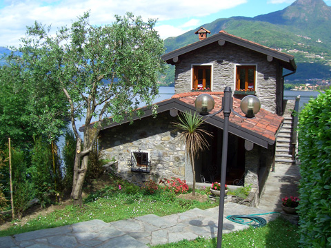 Bild von Ferienhaus in Italien Lake Como Holiday home in Rezzonico Lombardy