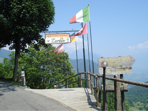Bild von Ferienhaus in Italien Lago di Como Agriturismo B&B in Peglio Lombardia