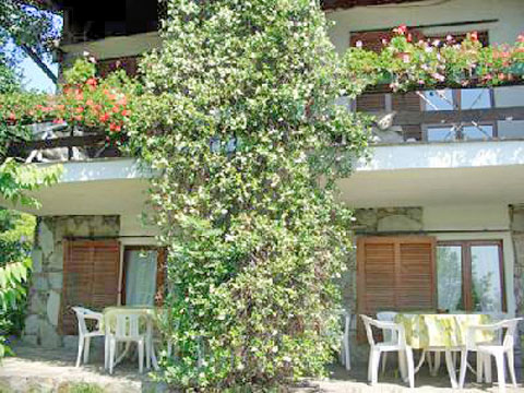 Arizzano_Primo_5317_Arizzano_10_Balkon