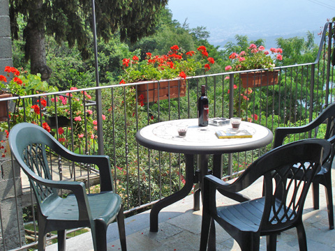 Artemisio_Primo_Gravedona_10_Balkon