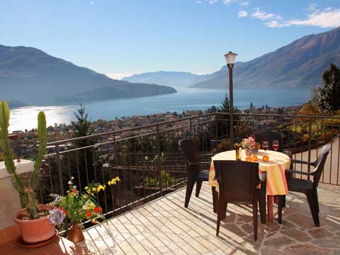Azalea_Primo_Vercana_10_Balkon