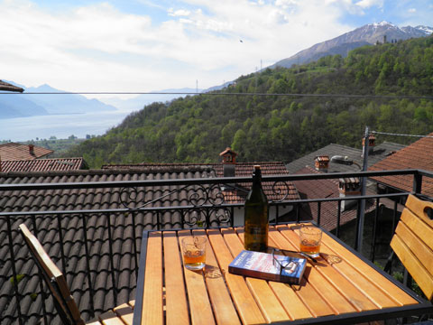 Paula_Gravedona_10_Balkon